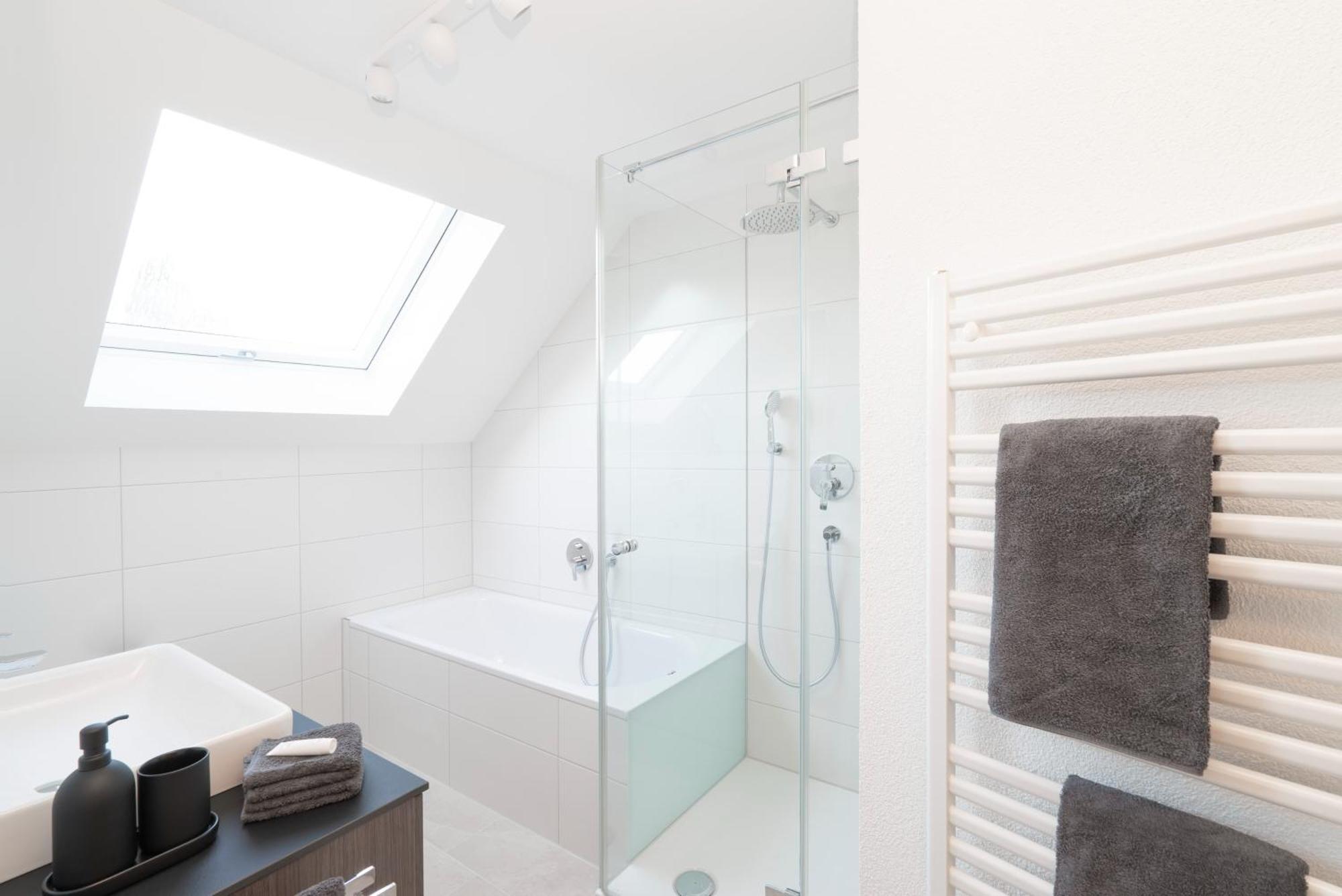 Haus4Zimmer - Luxus Mit Blick Ueber Den Bodensee - Mit Garage بريجنتس المظهر الخارجي الصورة